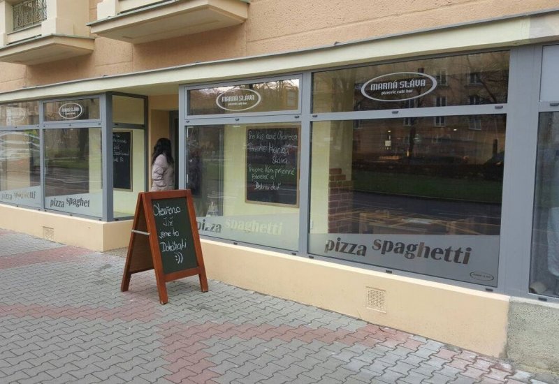 Marná Sláva Pizzeria Music Café