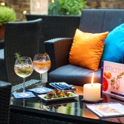 Gin &amp; Tonic Club