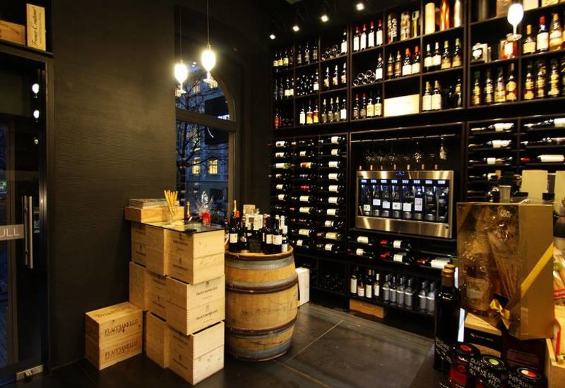 Flavours wine&amp;deli