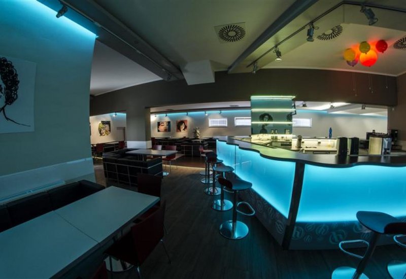Humbuk Bowling Bar