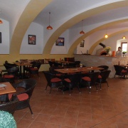 Kavárna a pizzerie V Maštali