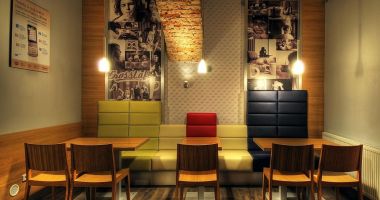 CrossCafe Praha Anděl