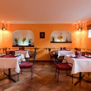 Lovas &amp; Lovas Restaurant