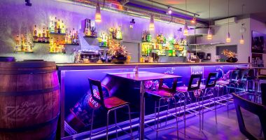 Bar a restaurace Shock