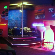 Bar Shaker Dance