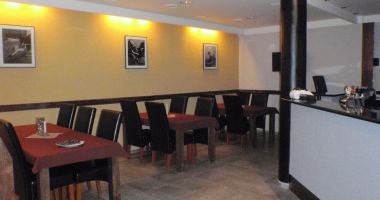Steak & Pizza Bar