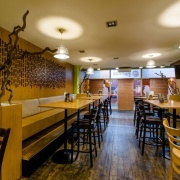 Coolna metropolitan bar-restaurant