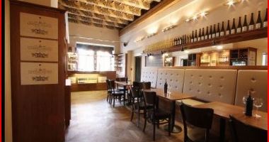 Videokavárna Trick Bar – vinný a koktejlový bar