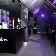 Bar Shaker Dance