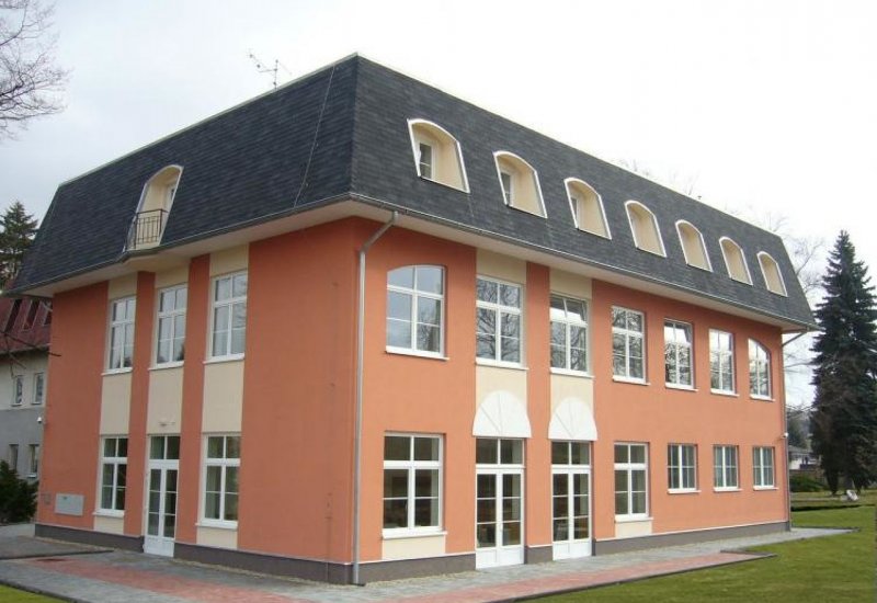 Vzdělávací středisko a hotel &quot;U Kostela bez věže&quot;