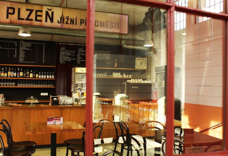 Moving Café