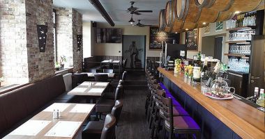 Food House 18 Restaurant