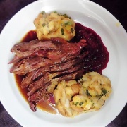 LA VIE bistro beef shop Mánesova