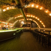 Nebe cocktail &amp; music bar