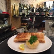Bar Naproti