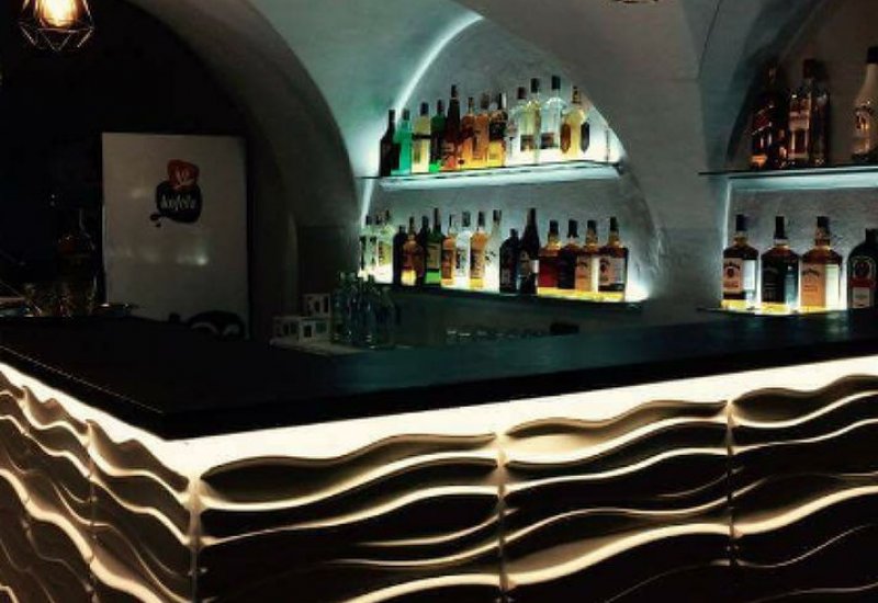 Zebra Bar &amp; Karaoke