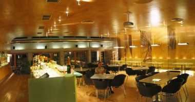 Club Restaurant