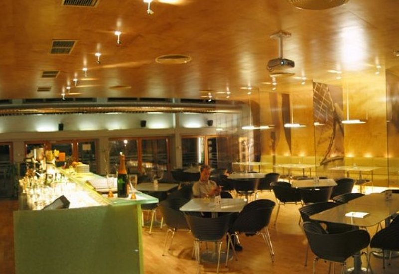 Club Restaurant