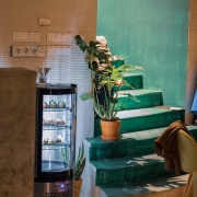 Coma&#039;r Absinthe Café