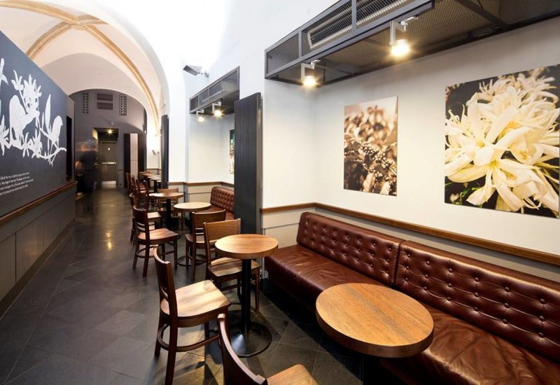 Starbucks Coffee Staroměstské náměstí