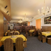 Restaurant Hotelového domu Elmontex