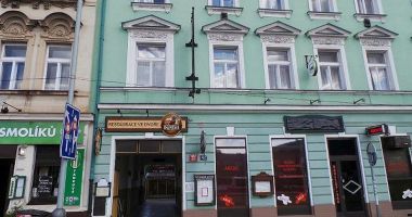Ve Dvoře