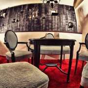 ONETWOBAR &amp; GALLERY