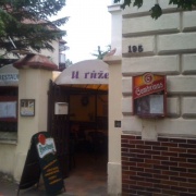 Vinárna U Růže