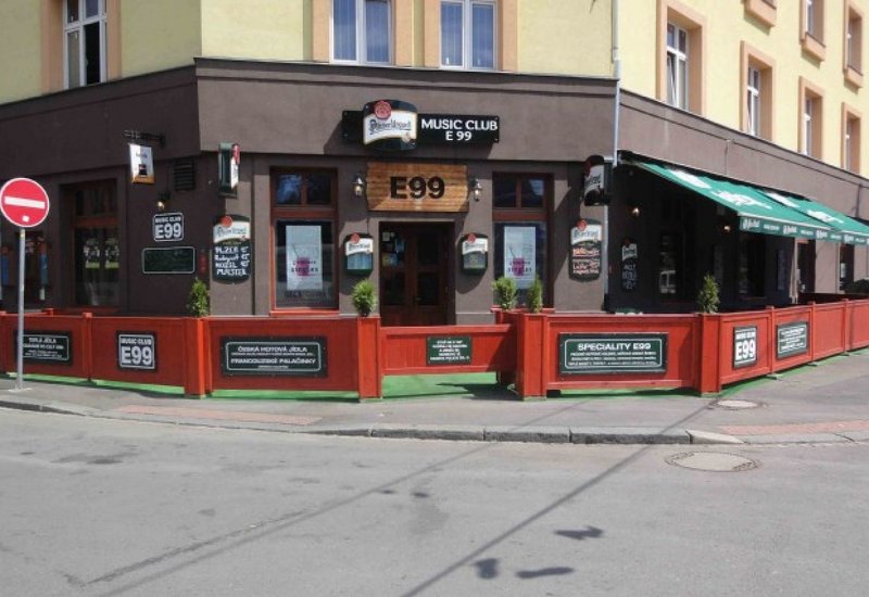 E 99