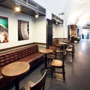 Starbucks Coffee Staroměstské náměstí
